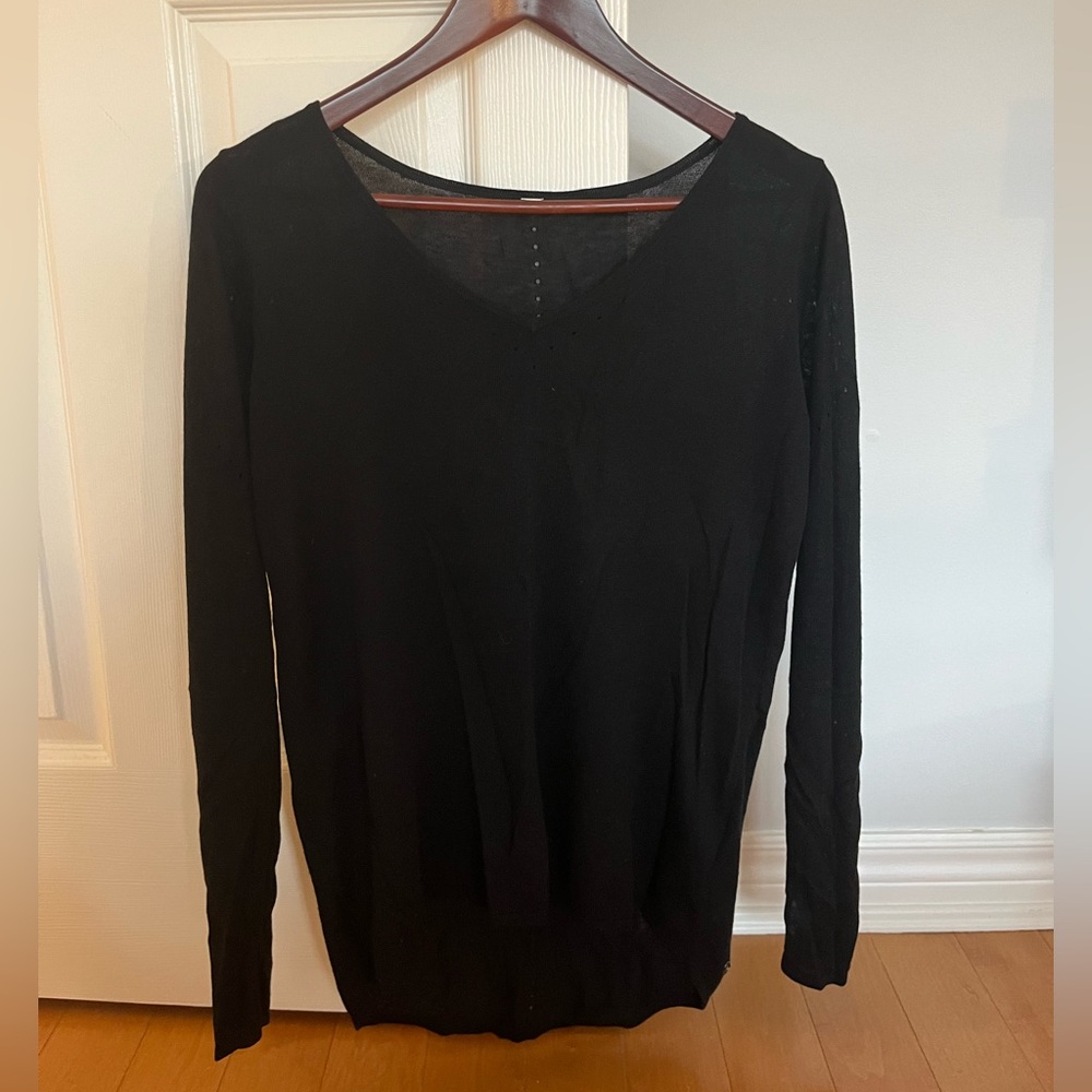 Lululemon sweater